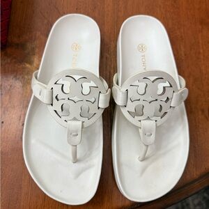 Tory Burch White Leather Miller Cutout Logo Thong Sandals NWT.